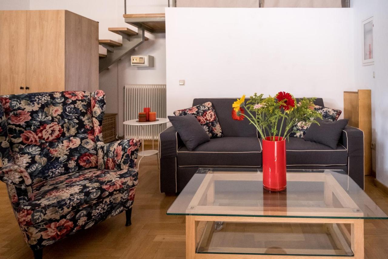 Thisio Loft Атина Екстериор снимка