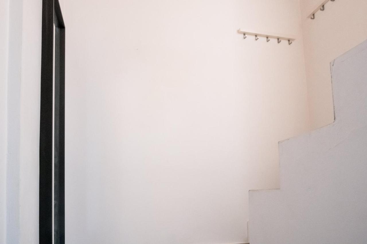 Thisio Loft Атина Екстериор снимка