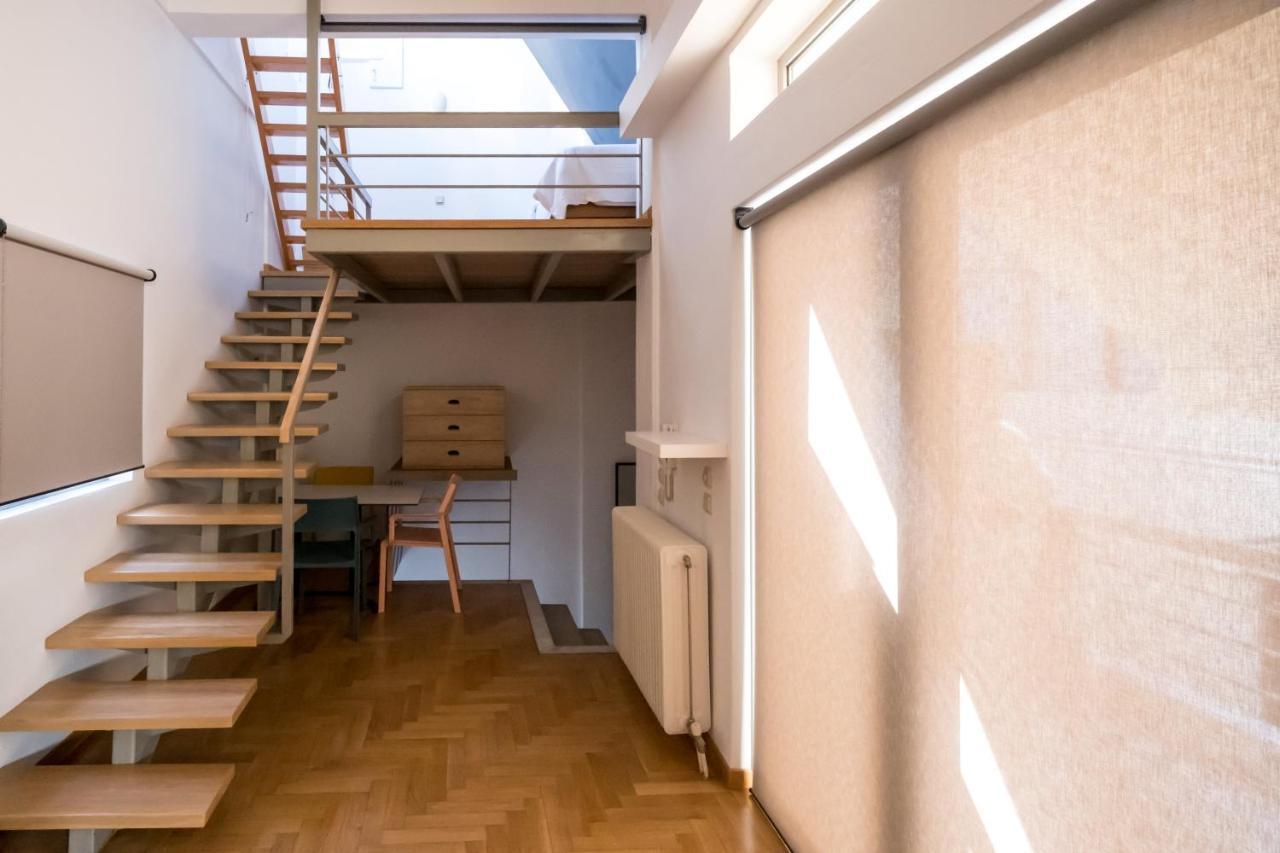 Thisio Loft Атина Екстериор снимка