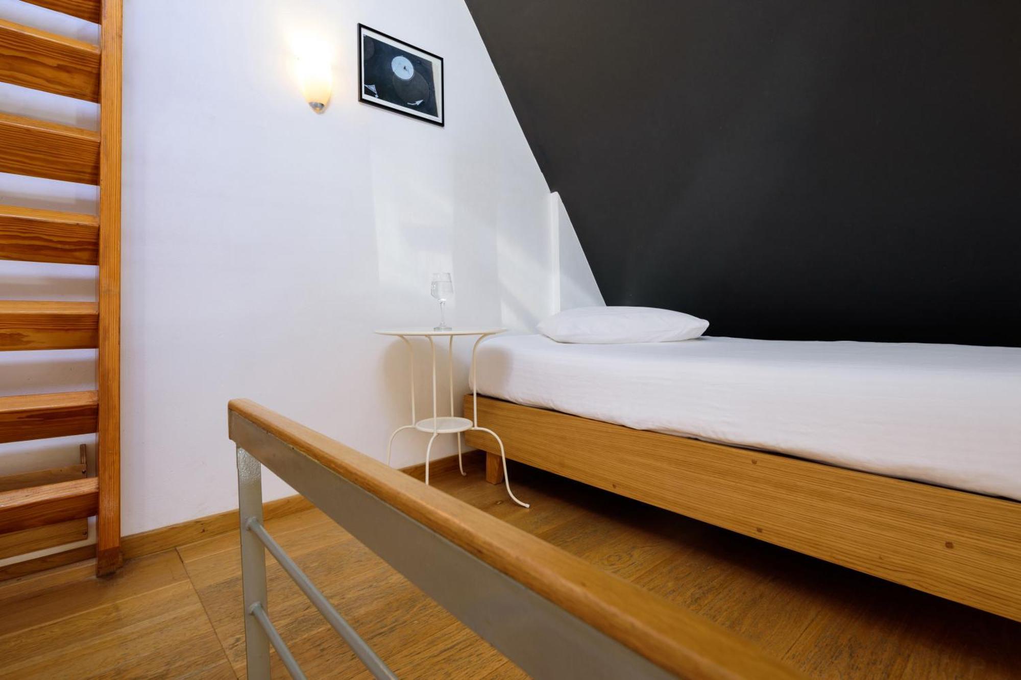 Thisio Loft Атина Екстериор снимка