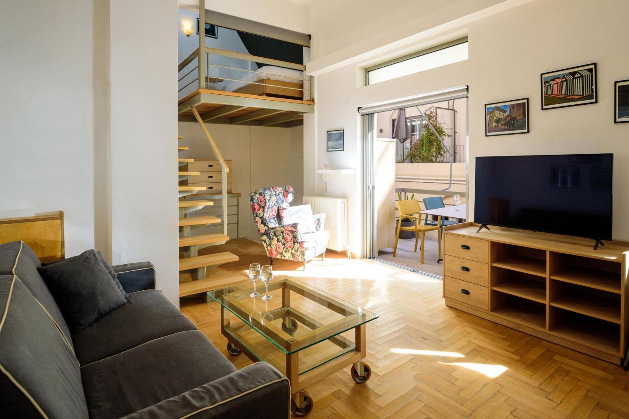 Thisio Loft Атина Екстериор снимка