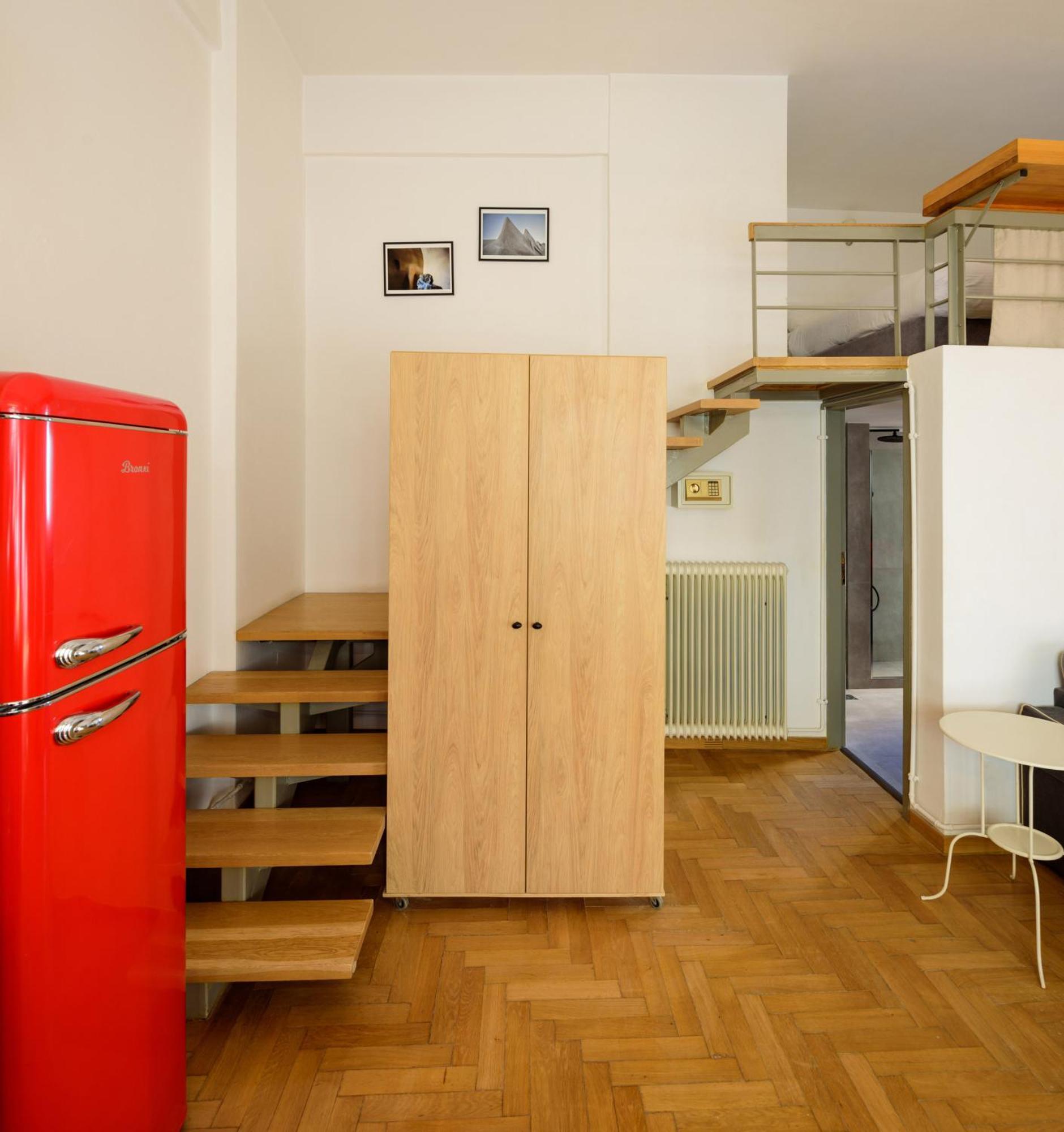 Thisio Loft Атина Екстериор снимка